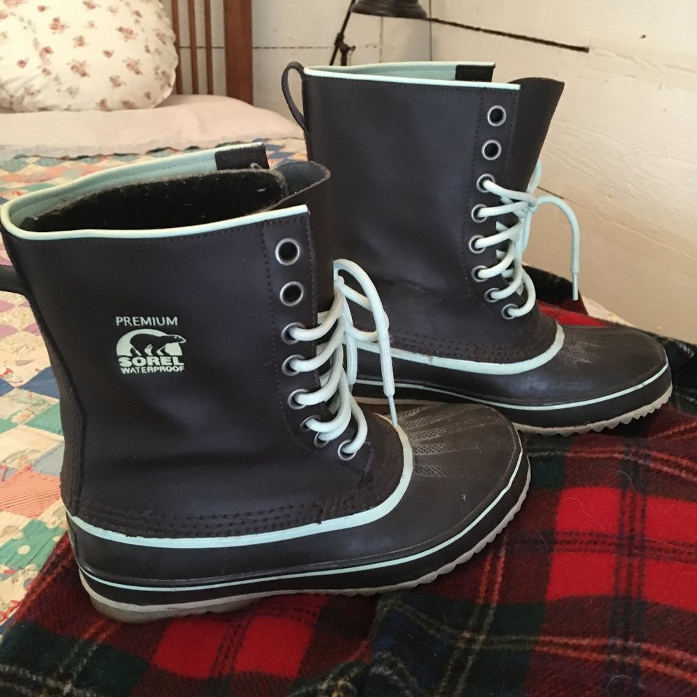 Sorel Premium 1964 Waterproof Boots, Size 8, Chocolate with Mint accents